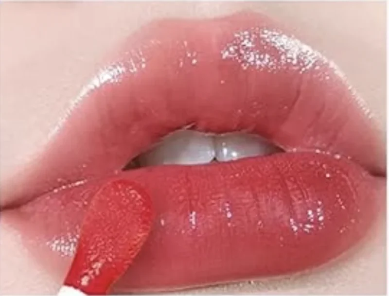 Lip Gloss + Eyeliner